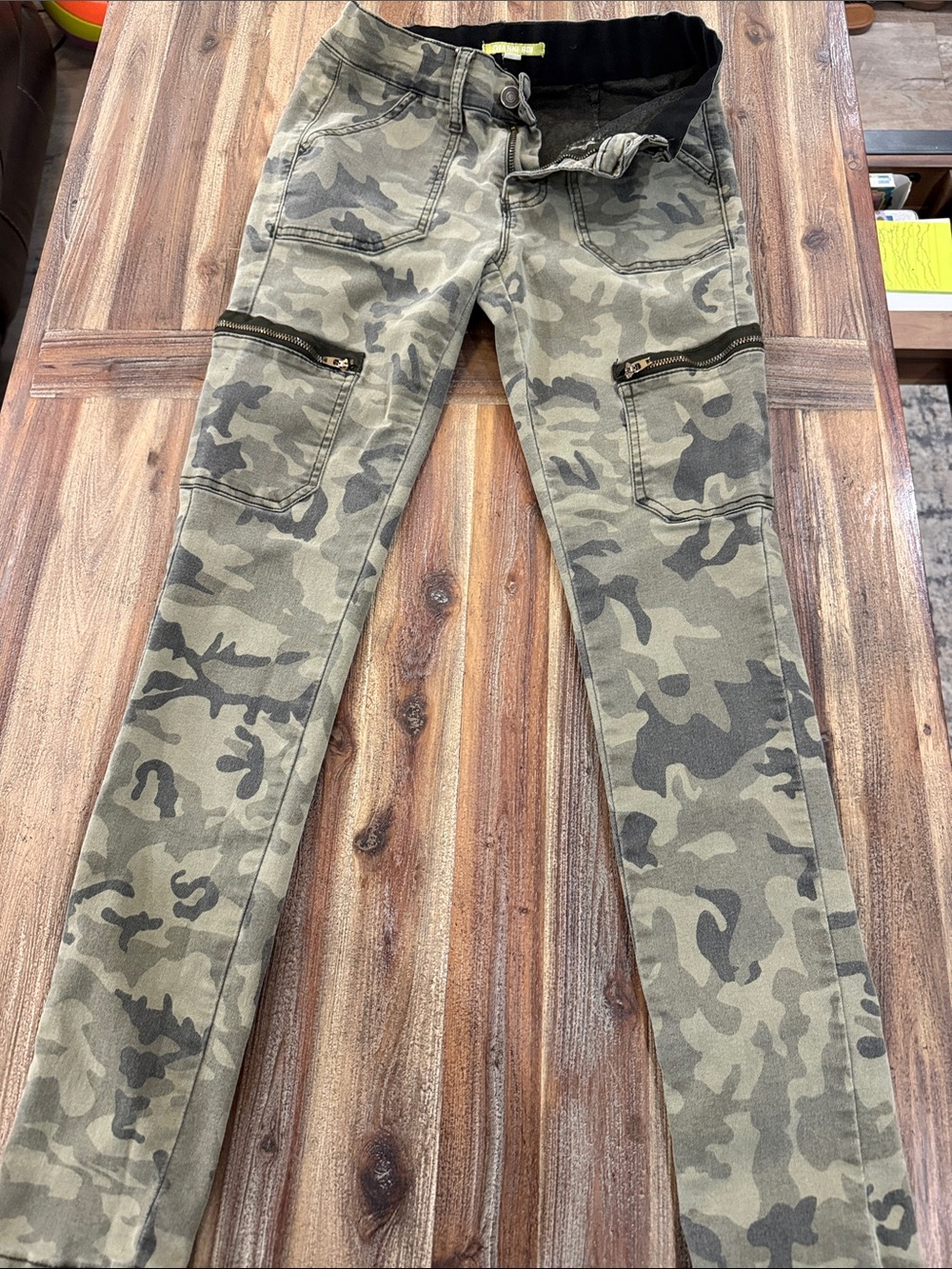 Gianni Bini Camouflage Slim Cargo Jeans - Olive Camo